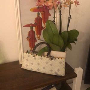 Purse cute! White. Made of candy wraps.